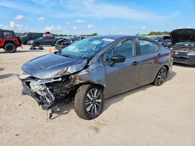 2025 Nissan Versa