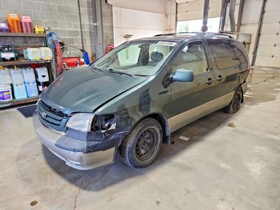 2001 Toyota Sienna