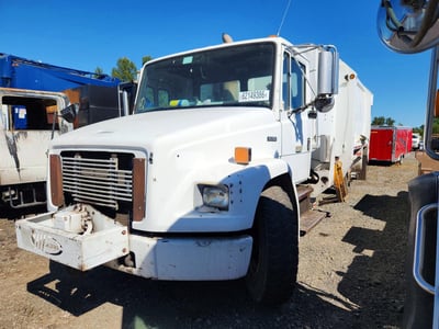 2003 Freightliner FL70