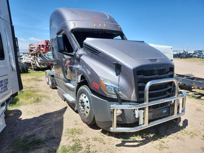 2021 Freightliner Cascadia
