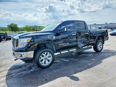 2017 Nissan Titan