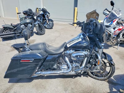 2022 Harley-Davidson FLHX