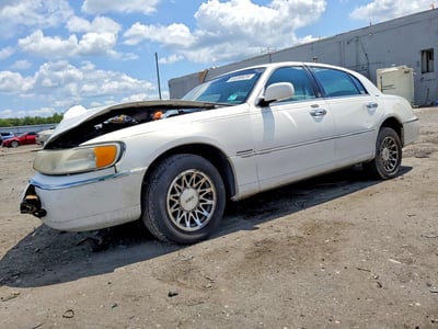 2000 Lincoln Town Car