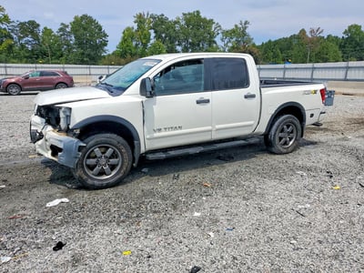2015 Nissan Titan