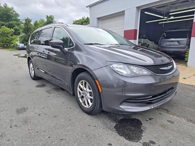 2020 Chrysler Voyager
