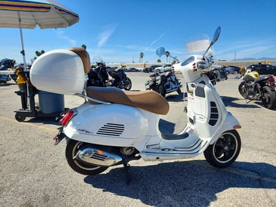 2022 Vespa Gts 300