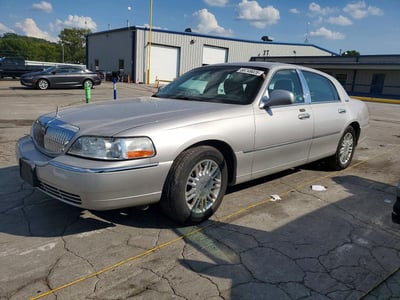 2011 Lincoln Town Car