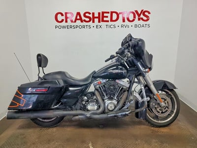 2011 Harley-Davidson FLHX