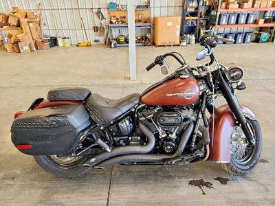 2018 Harley-Davidson FLHCS