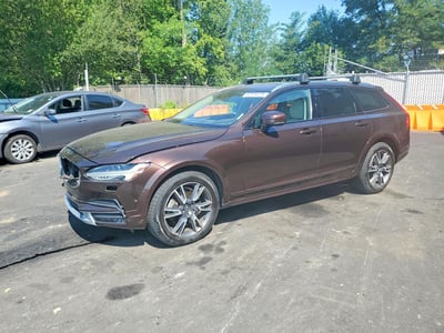 2017 Volvo V90