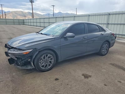 2025 Hyundai Elantra Hev