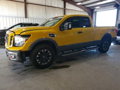 2017 Nissan Titan