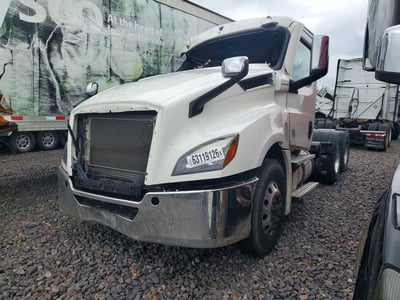 2021 Freightliner Cascadia 126