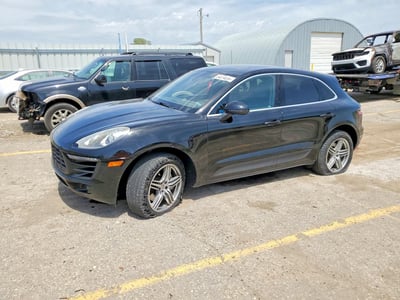 2016 Porsche Macan