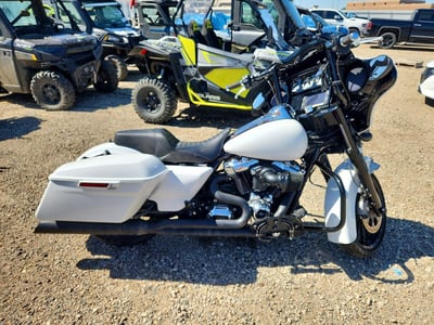 2017 Harley-Davidson FLHXS