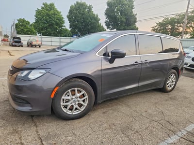 2023 Chrysler Voyager