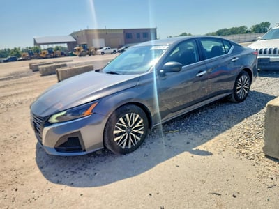 2025 Nissan Altima