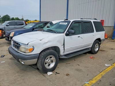 2000 Ford Explorer