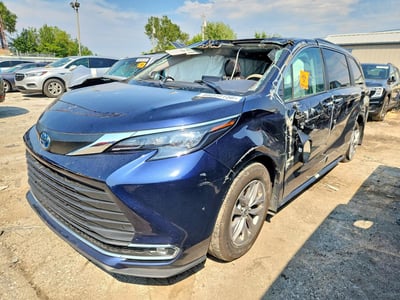 2024 Toyota Sienna Hybrid