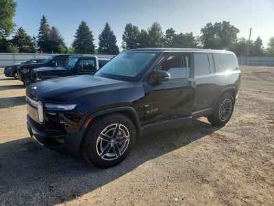 2025 Rivian R1S