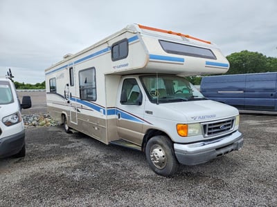 2005 Ford E-450 Super Duty