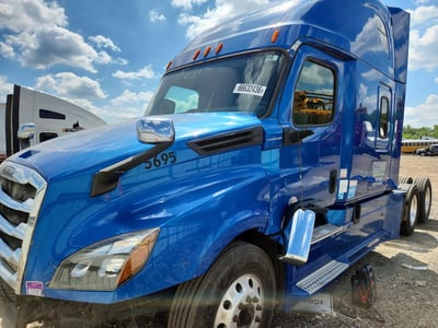 2020 Freightliner Cascadia