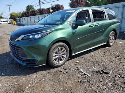 2024 Toyota Sienna Hybrid
