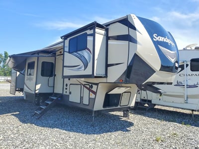 2018 Forest River Sandpiper Towables