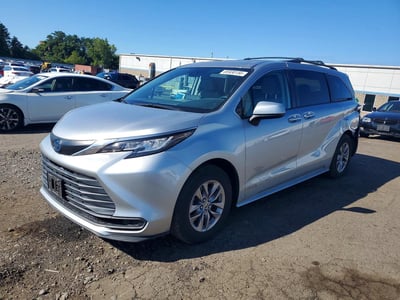 2021 Toyota Sienna Hybrid