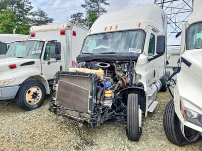 2022 Freightliner Cascadia 126