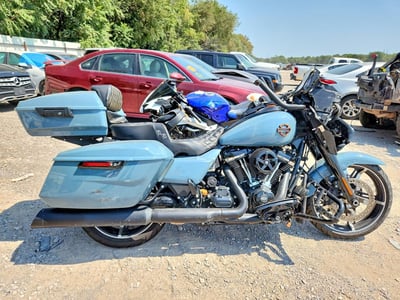 2024 Harley-Davidson FLHX