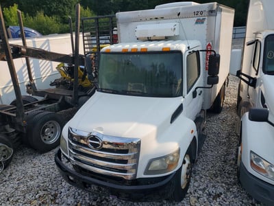 2015 Hino 268