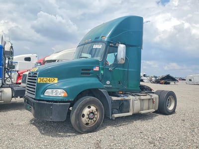 2017 Mack Cxu612