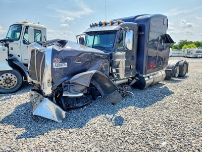 2021 Peterbilt 389