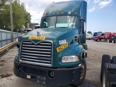 2017 Mack Cxu612