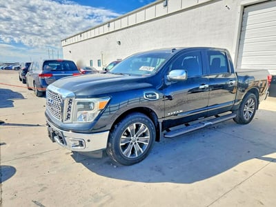 2017 Nissan Titan