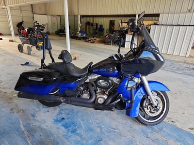2012 Harley-Davidson Road Glide Custom 103