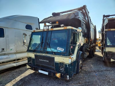 2007 Mack Le613