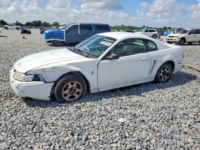 2000 Ford Mustang