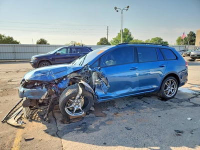 2016 Volkswagen Golf SportWagen