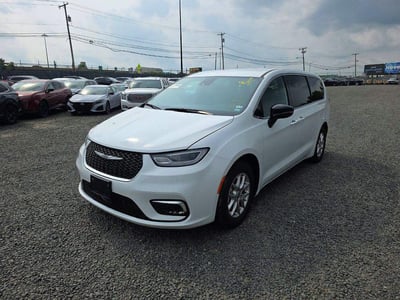 2025 Chrysler Pacifica