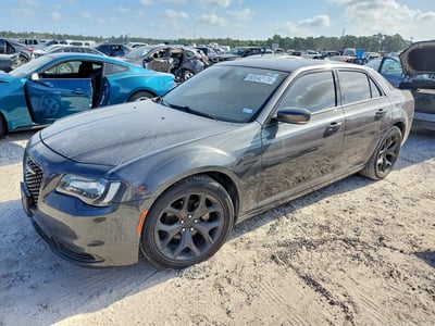 2022 Chrysler 300s
