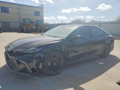 2025 Toyota Camry Hybrid