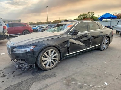 2017 Volvo S90