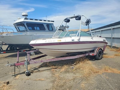 1992 SeaSwirl Boat