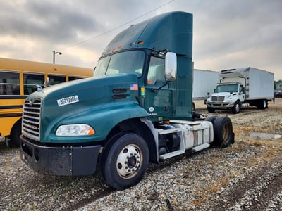 2017 Mack Cxu612