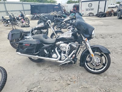 2012 Harley-Davidson Street Glide 103
