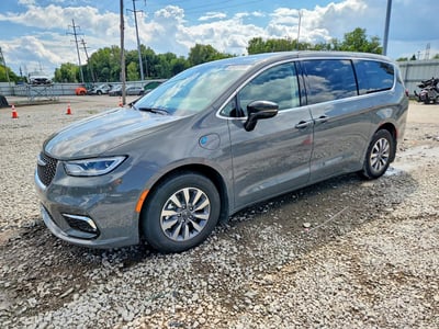 2024 Chrysler Pacifica Hybrid