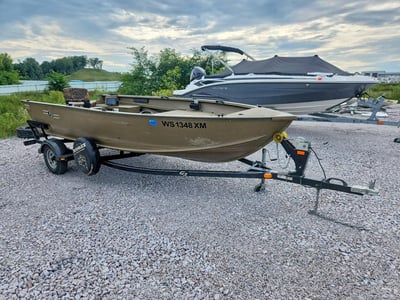 2017 G3 Outfitter Vi 77t Deep V
