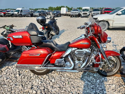2014 Harley-Davidson FLHTCUI
